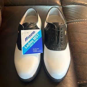 Mizuno Women’s Golf Shoes Oxford Style